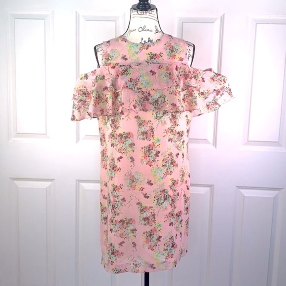 Tahari Arthur S. Levine Cold Shoulder Tiered Floral Dress - Picture 3 of 17